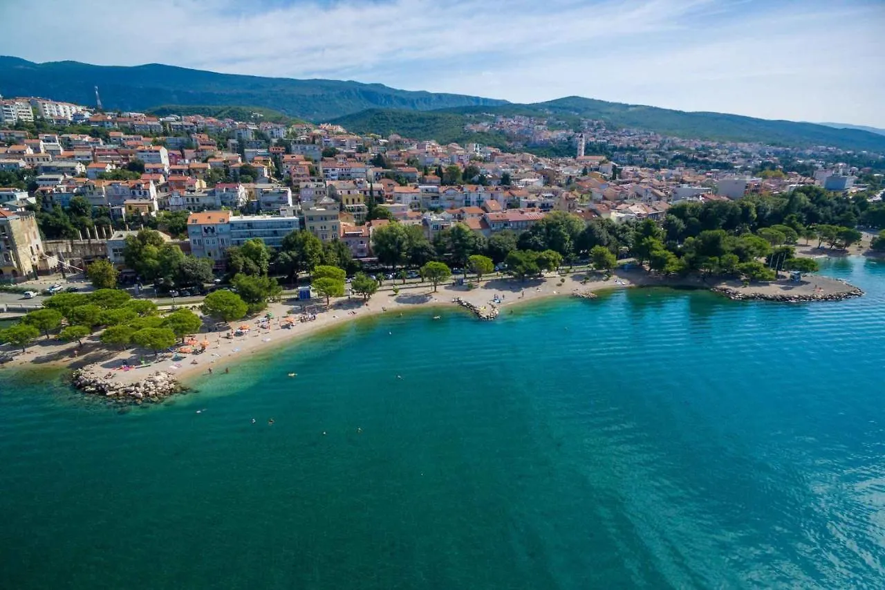 Three-Bedroom Apartment Crikvenica Near Sea كرواتيا