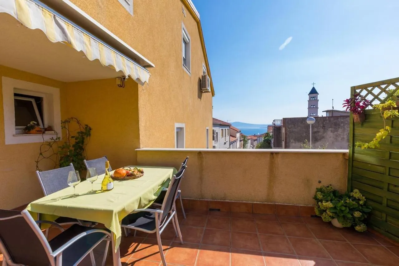 Three-Bedroom Apartment Crikvenica Near Sea كرواتيا